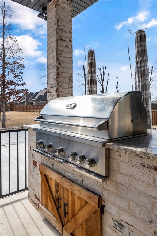 Oak Tree Centerton - Residential