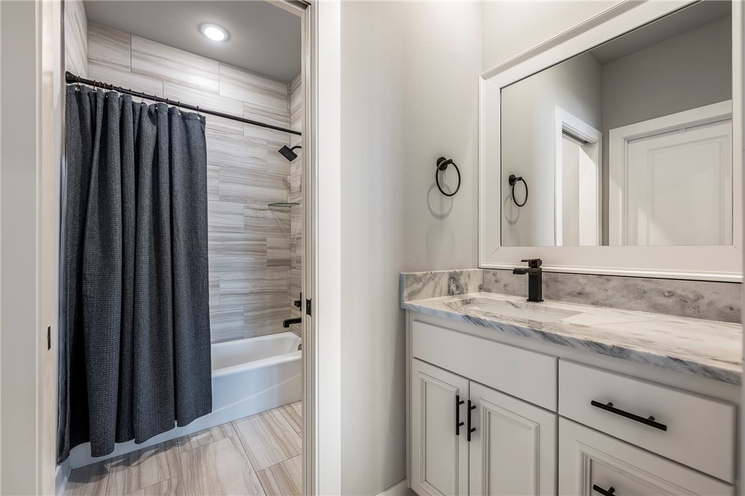 Oak Tree Centerton - Residential