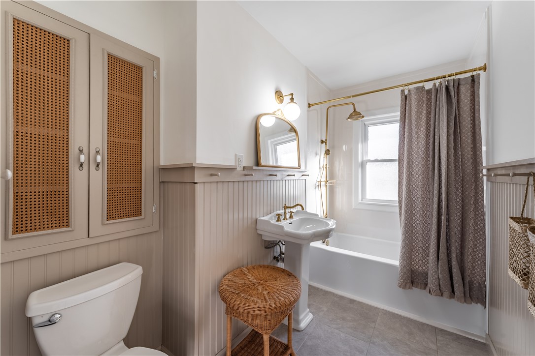 Westwood Hills-Rogers - Residential Lease