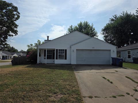 Photo of 1306 Cresent Street, Bentonville, AR 72712 (MLS # 1357103)