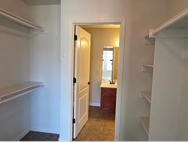 Sundowner - Residential Lease