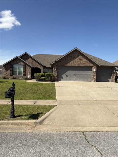 Photo of 4490 W Wyoming Drive, Fayetteville, AR 72704 (MLS # 1344266)