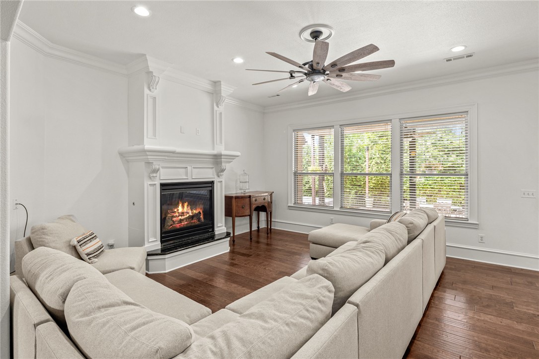 Oak Tree Centerton - Residential