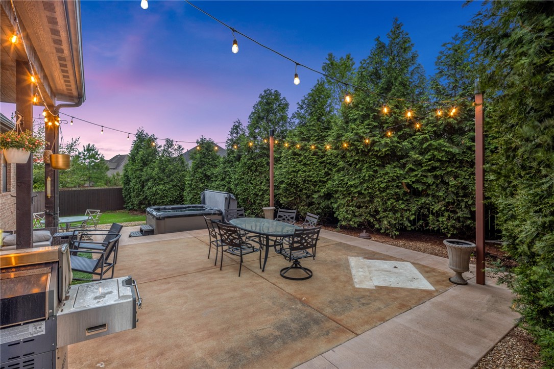 Oak Tree Centerton - Residential