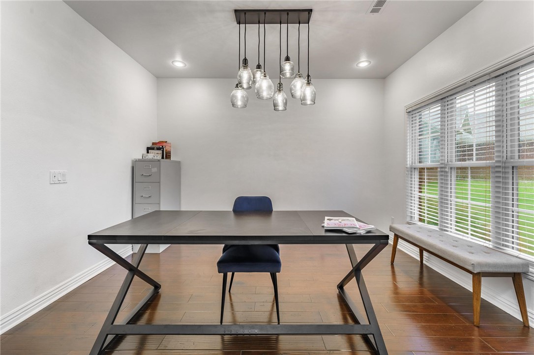 Champions Estates Rogers - Residential Lease