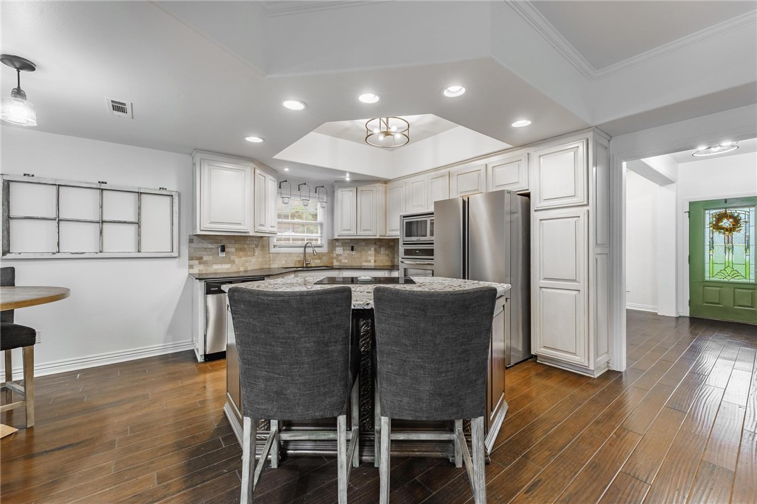 Champions Estates Rogers - Residential Lease