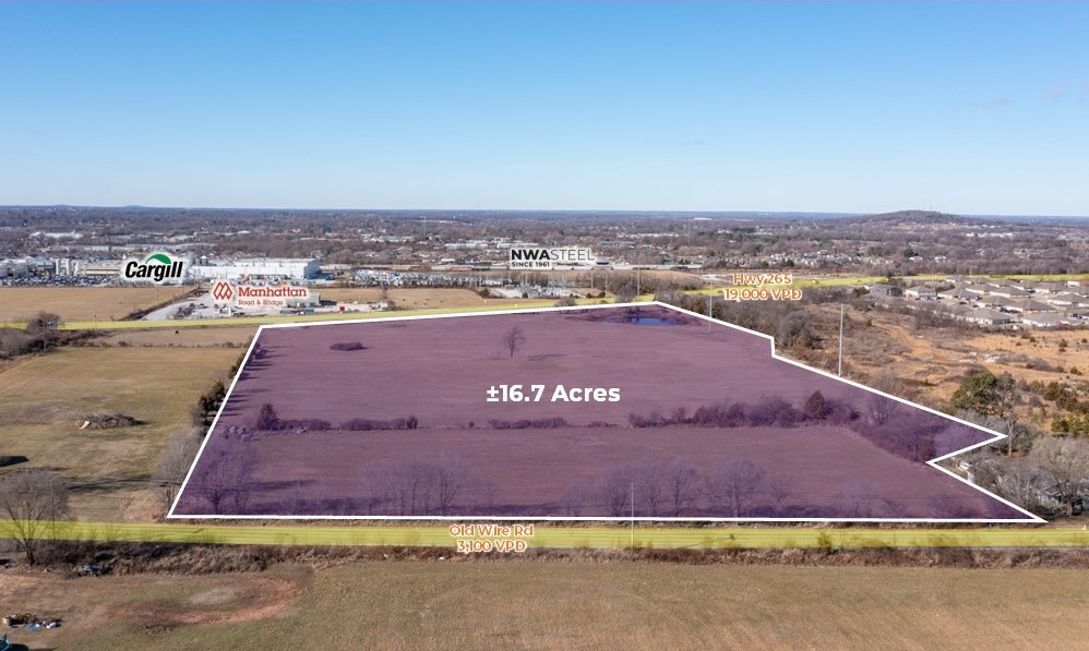 This land can be subdivided into multiple tracts (3 acre minimum). Owner is also willing to do a build-to-suit or co-development. Sale Price for this land is $5.25/SF. Flat terrain favorable for development. Total parcel is 16.7 Acres. Approximately 836' of frontage on Hwy 265.