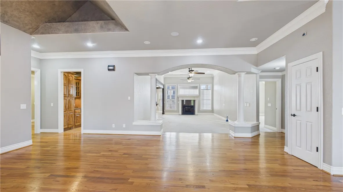 Rogers, Arkansas 72745, United States, 4 Bedrooms Bedrooms, ,3 BathroomsBathrooms,Residential,Active,254801