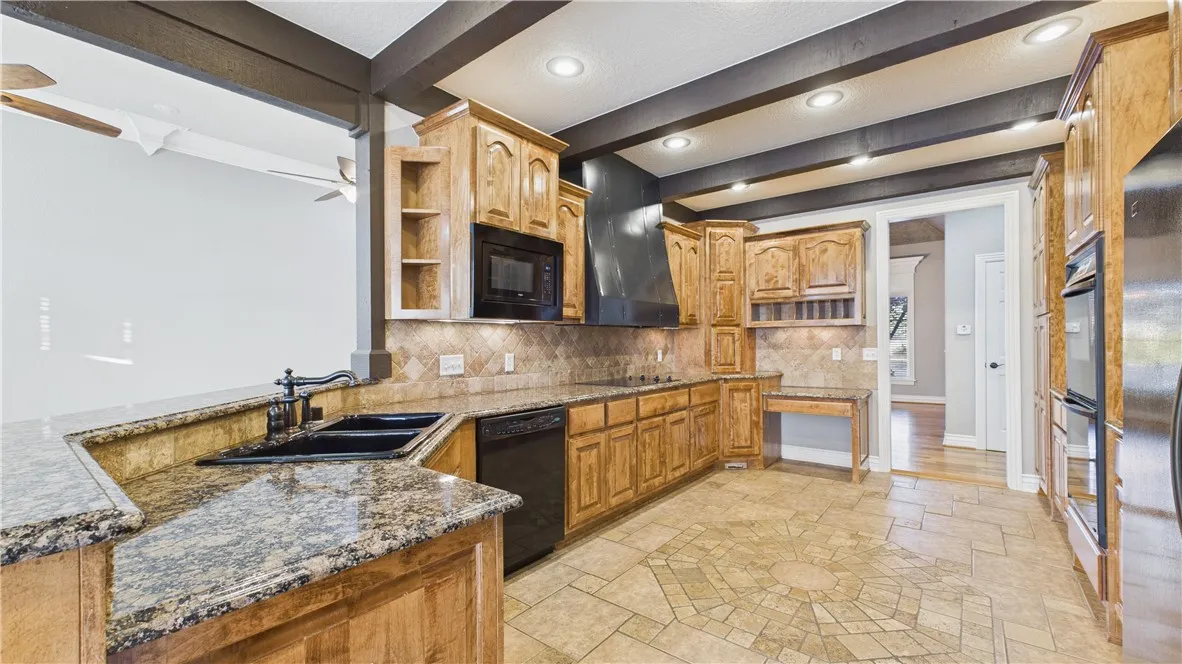 Rogers, Arkansas 72745, United States, 4 Bedrooms Bedrooms, ,3 BathroomsBathrooms,Residential,Active,254801