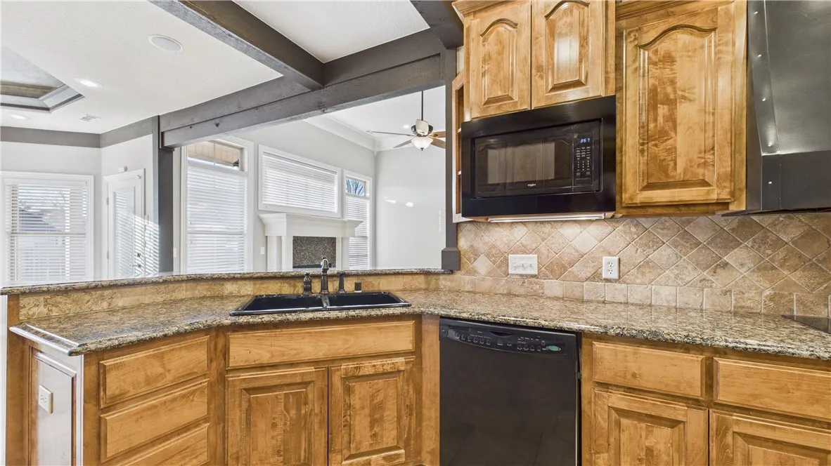 Rogers, Arkansas 72745, United States, 4 Bedrooms Bedrooms, ,3 BathroomsBathrooms,Residential,Active,254801