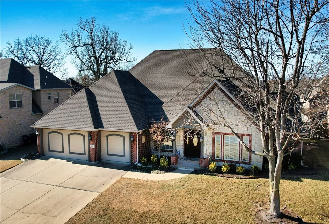 Rogers, Arkansas 72745, United States, 4 Bedrooms Bedrooms, ,3 BathroomsBathrooms,Residential,Active,254801