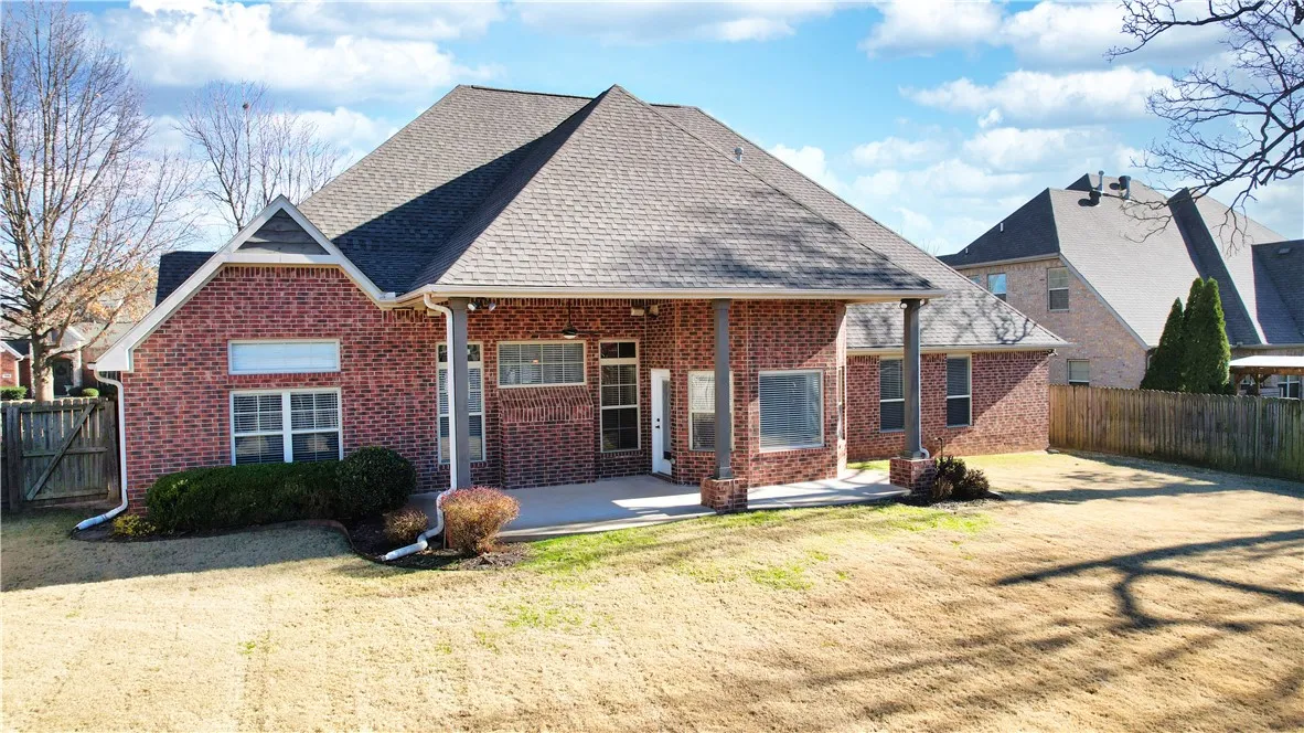Rogers, Arkansas 72745, United States, 4 Bedrooms Bedrooms, ,3 BathroomsBathrooms,Residential,Active,254801