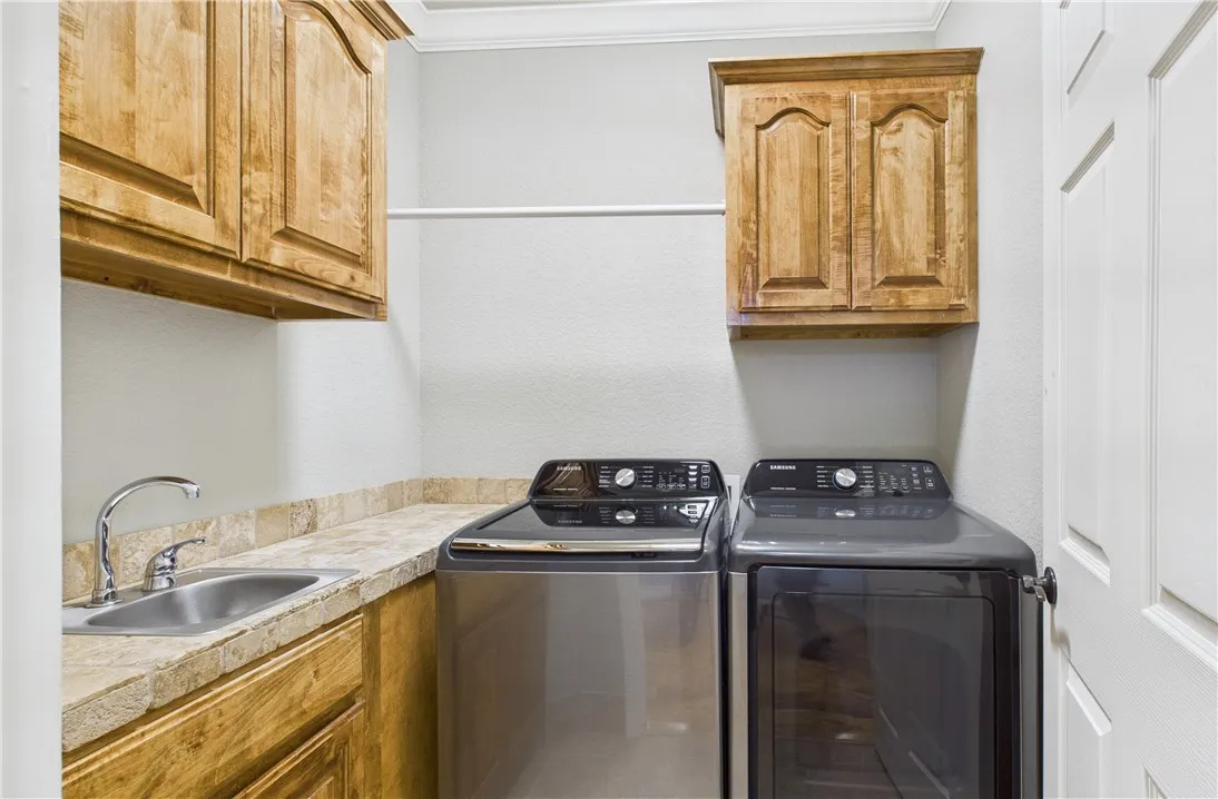 Rogers, Arkansas 72745, United States, 4 Bedrooms Bedrooms, ,3 BathroomsBathrooms,Residential,Active,254801