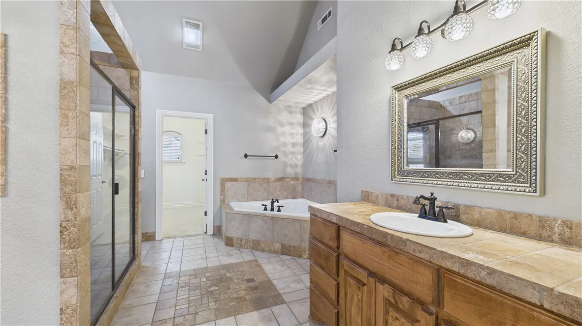 Rogers, Arkansas 72745, United States, 4 Bedrooms Bedrooms, ,3 BathroomsBathrooms,Residential,Active,254801