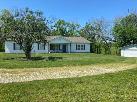 Photo of 243 Madison 8367, Hindsville, AR 72738 (MLS # 1343651)