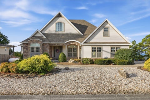 Photo of 153 Holiday Island Drive, Holiday Island, AR 72631 (MLS # 1361943)