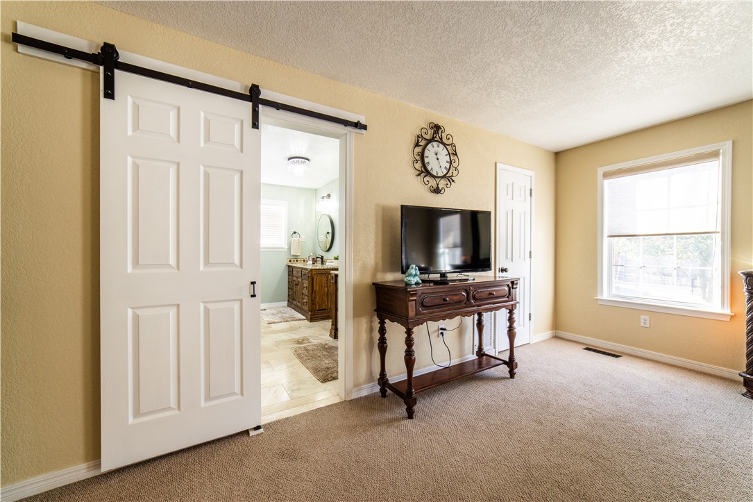 20-18-33-RURAL - Residential