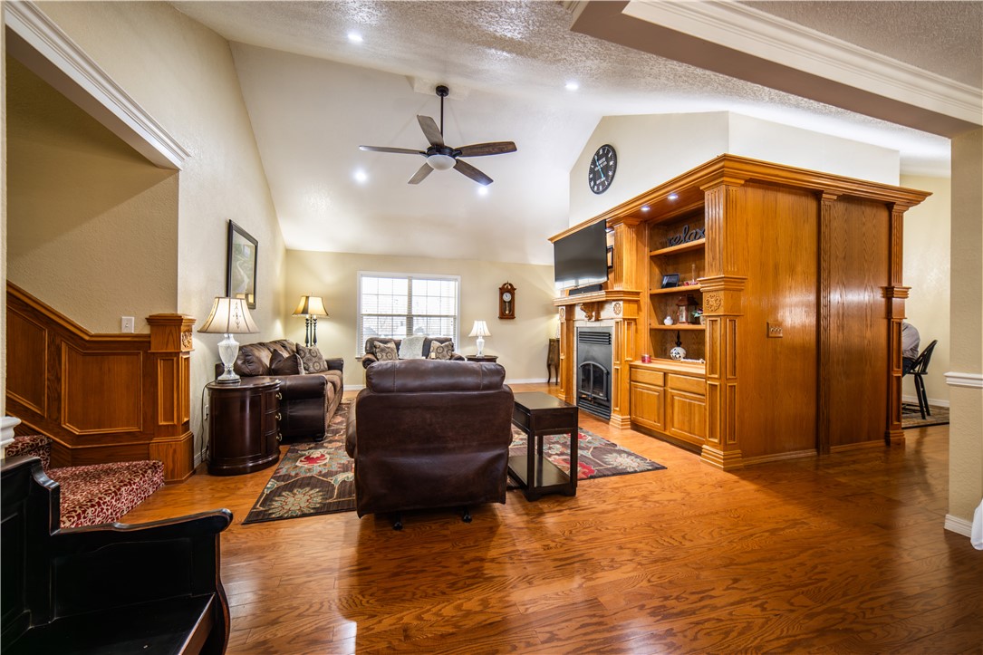 20-18-33-RURAL - Residential