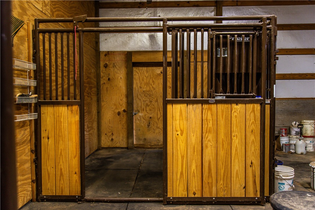 20-18-33-RURAL - Residential