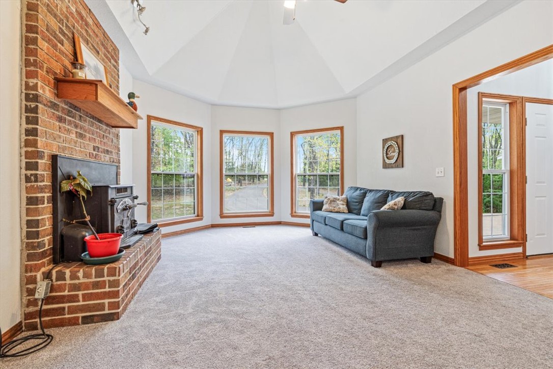 21-19-29-RURAL - Residential