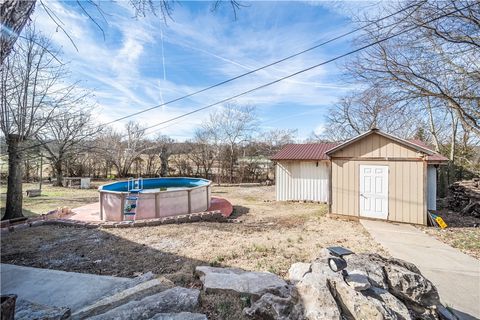 Single Family Residence in Berryville AR 1502 Springfield Street 22.jpg