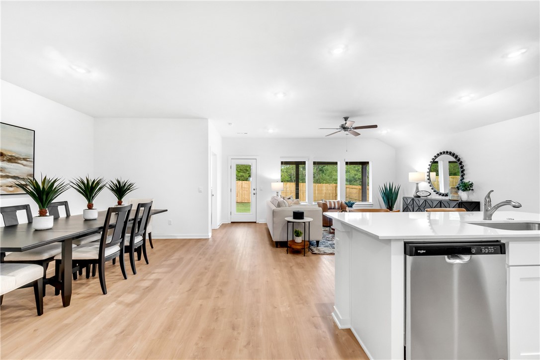 Wagon Wheel Crossing - Residential