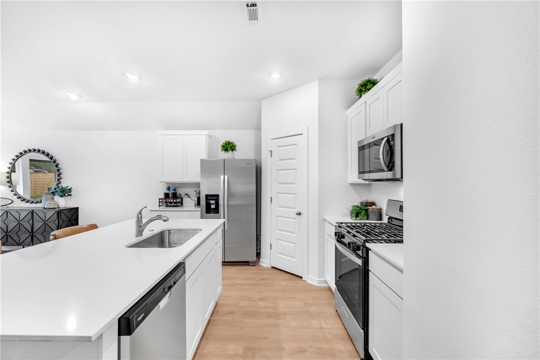 Wagon Wheel Crossing - Residential