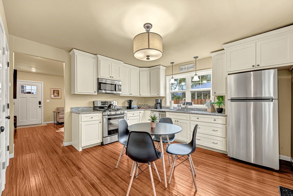 W A Burks Add Bentonville - Residential Lease