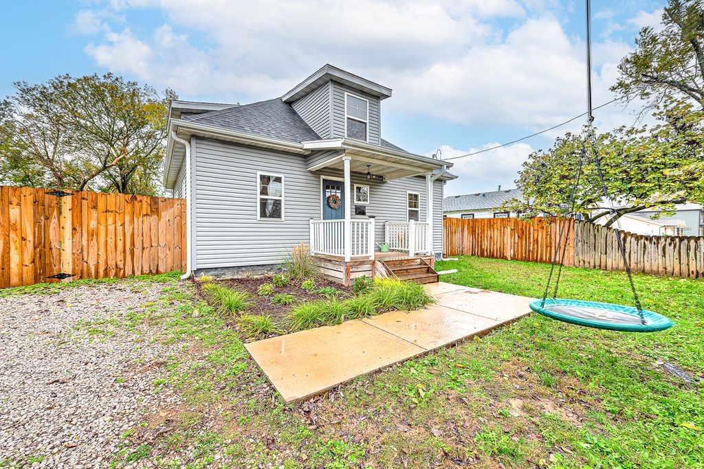 W A Burks Add Bentonville - Residential Lease