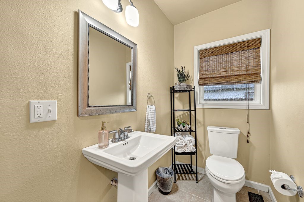 W A Burks Add Bentonville - Residential Lease