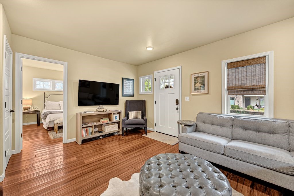 W A Burks Add Bentonville - Residential Lease