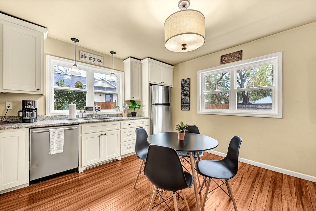 W A Burks Add Bentonville - Residential Lease