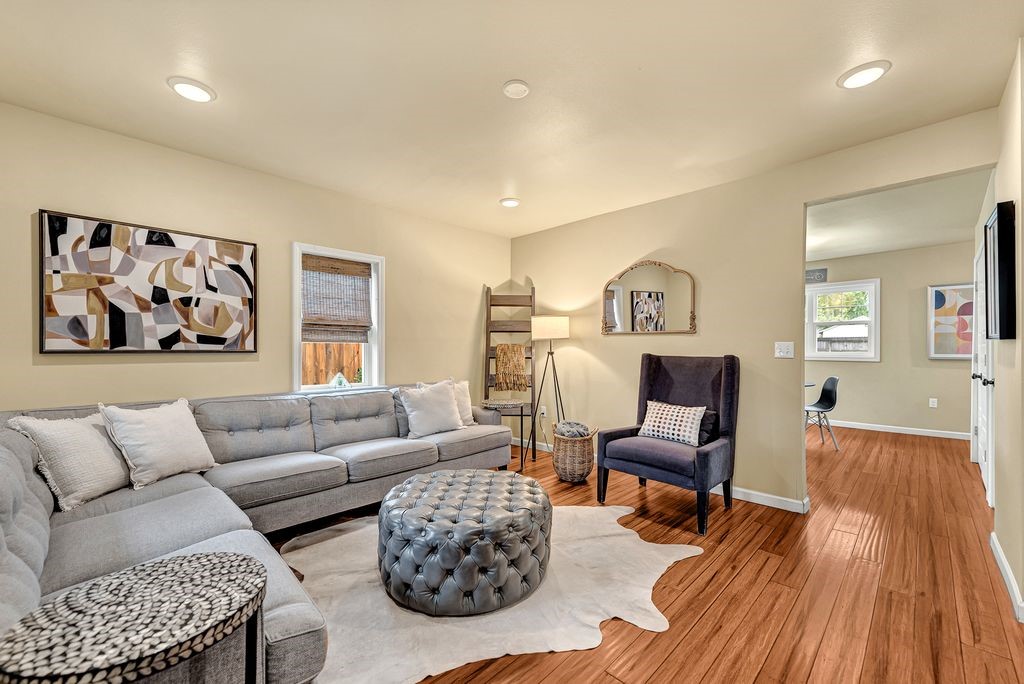 W A Burks Add Bentonville - Residential Lease