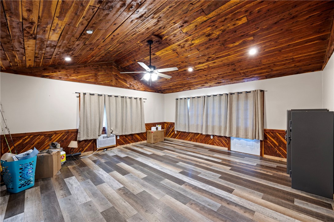 Jenkins Lakefront Pines - Residential