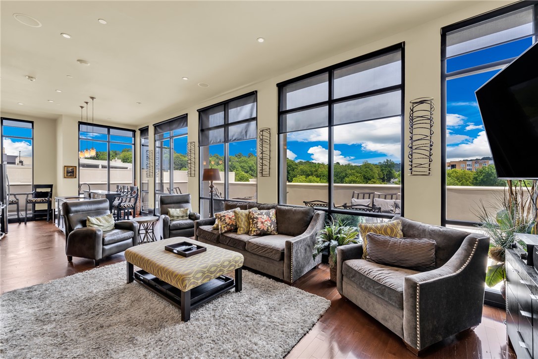 LEGACY BUILDING (THE) - HPR - Residential