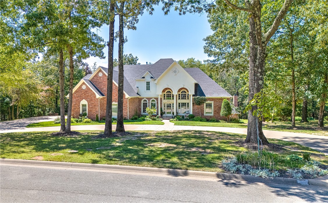 Welcome to your dream home, nestled on 1.23 ac. This property boasts 6 spacious BR and 5.5 beautifully appointed Baths, offering ample space for family and guests. Youāll be captivated by the warmth of real wood floors that flow throughout the main areas. The heart of the home is the remodeled kitchen, featuring high-end appliances, custom cabinetry, perfect for entertaining. Adjacent to the kitchen, is a cozy family room w/one of the 3 inviting fireplaces. Step outside to your own private oasis, a gunite saltwater pool, perfect for fun in the sun. The pool area is complemented by a fully equipped pool house, complete with a full kitchen and bath, providing a perfect space for hosting guests. Enjoy the comfort of a screened-in porch, ideal for morning coffees or evening wind-downs, while the expansive 3-car garage provides ample storage and parking space. Fresh paint throughout the home adds a bright, contemporary feel, making it truly move-in ready. Donāt miss this rare opportunity to own a piece of paradise!