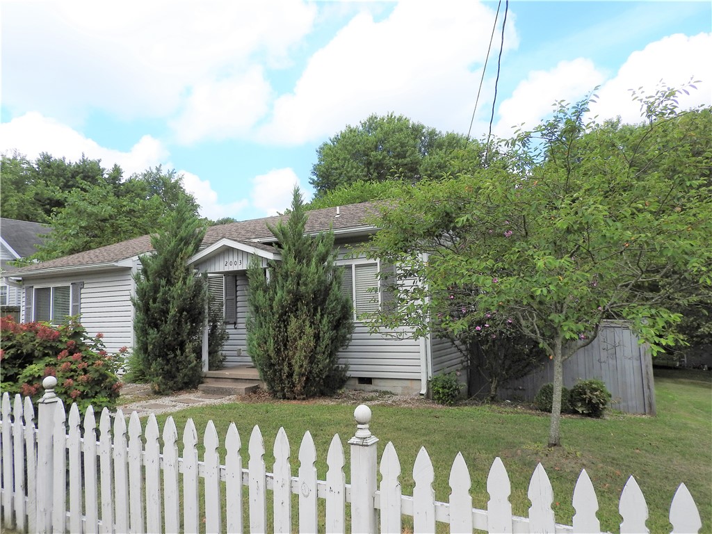 Must see this home, great condition, ready to move in. Refrigerator and washer-dryer included.
Large private deck and back yard fenced .