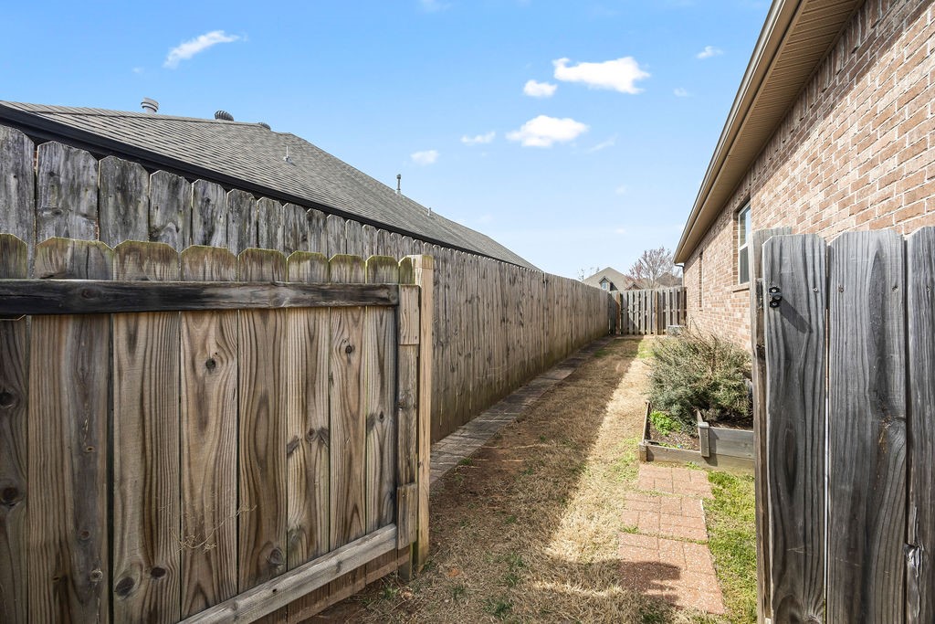 Iveys Ph I, The Rogers - Residential