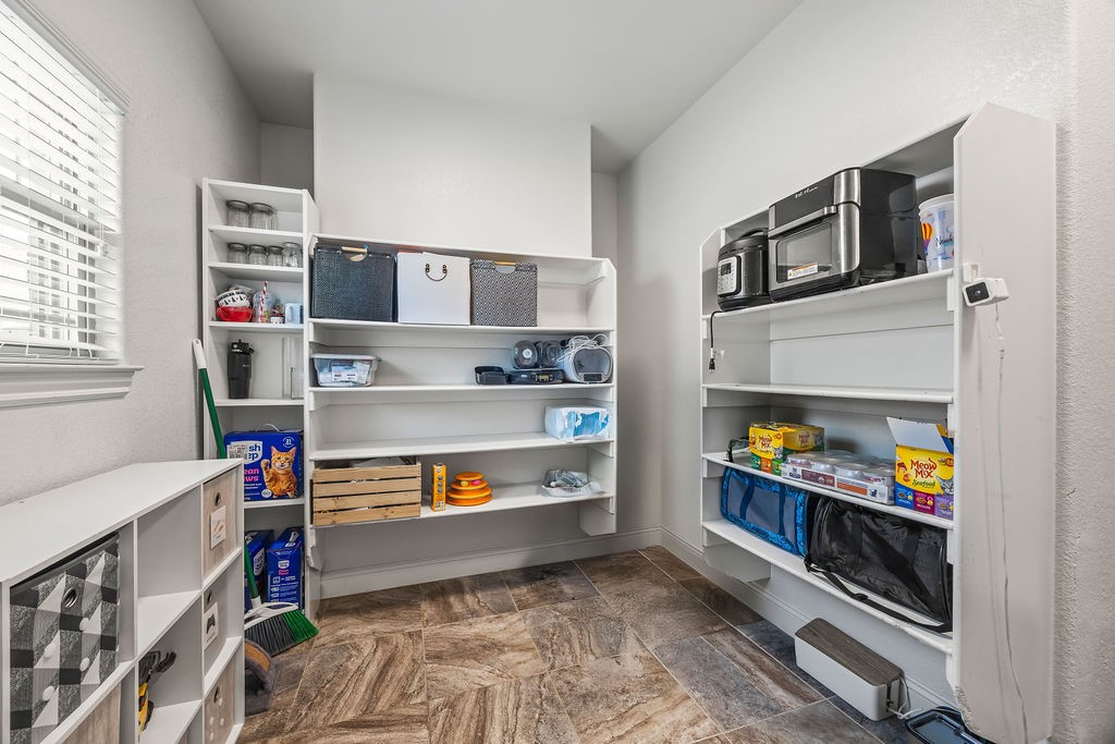 Iveys Ph I, The Rogers - Residential