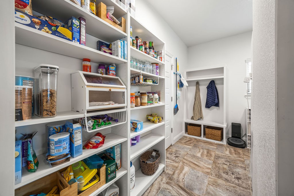 Iveys Ph I, The Rogers - Residential