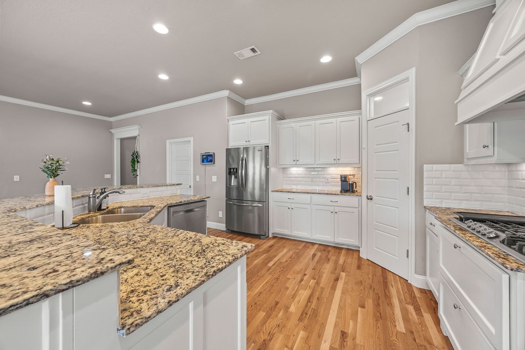 Iveys Ph I, The Rogers - Residential