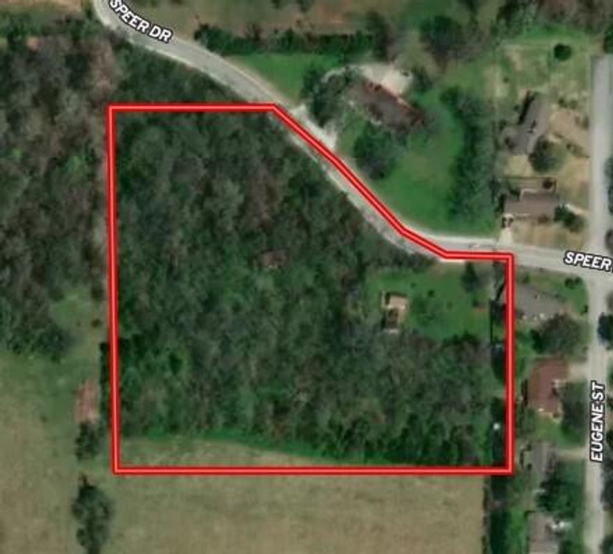 A rare opportunity to purchase 7.32 acres of virgin timber land located inside the city limits of Harrison. Giving you all the comforts and conveniences of the City and the feel of the Ozarks county. Paved road frontage, city utilities, and walking distance to the High School. A beautiful setting for a dream home or divide and develop. Lots of options with this property.
