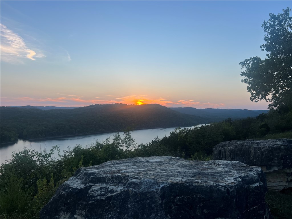 Unit 10 Holiday Island - Commercial Sale