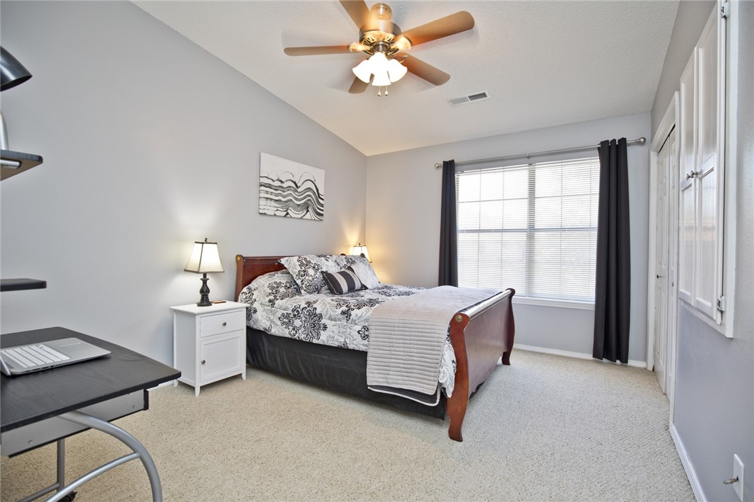 Oakland Twnhms Ph II - Residential