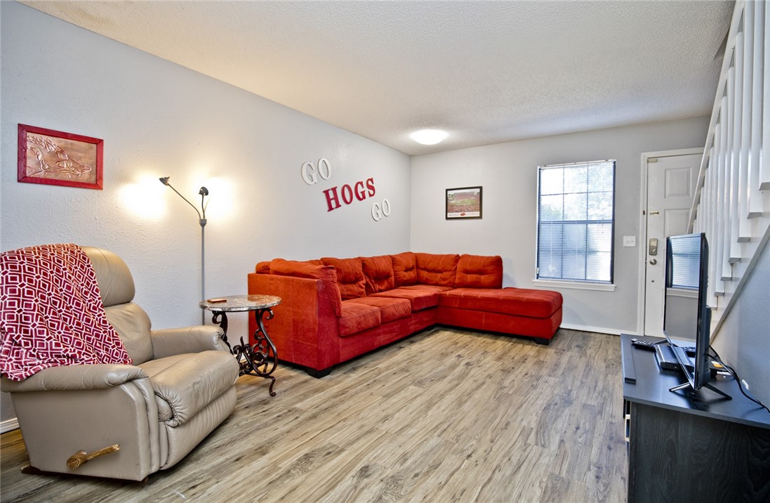 Oakland Twnhms Ph II - Residential