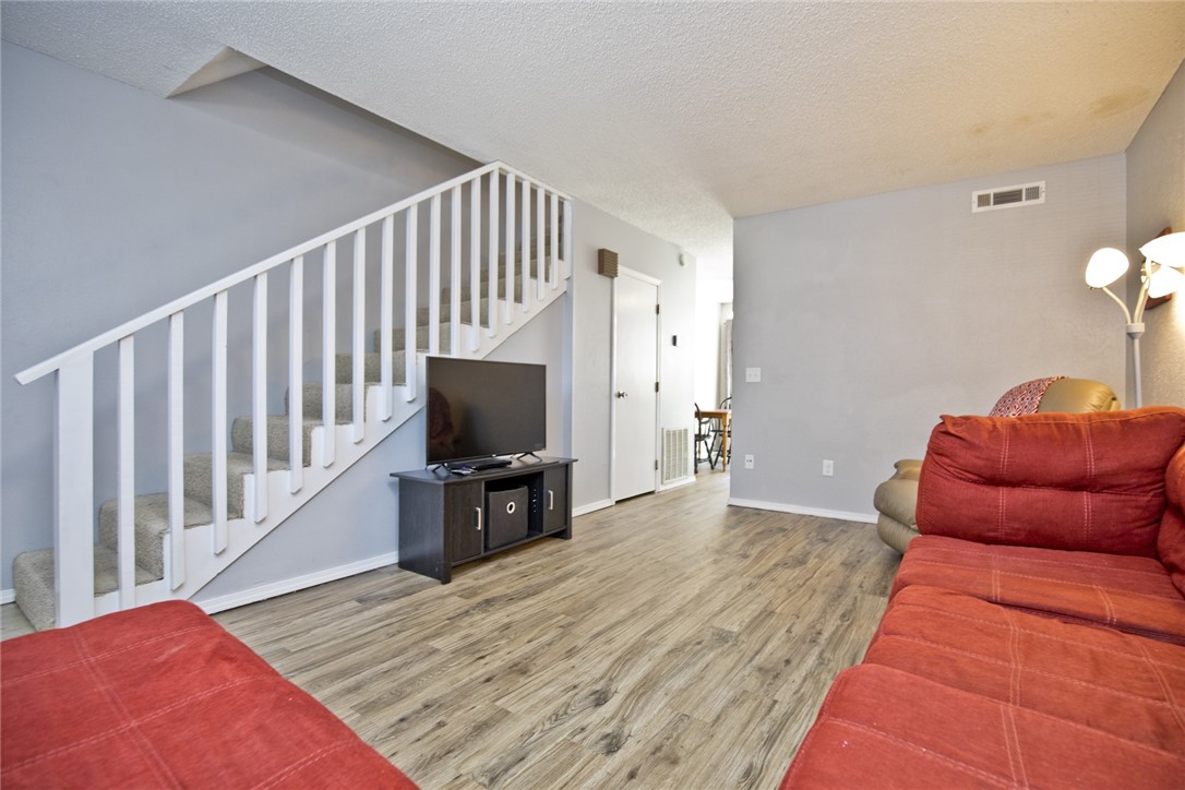 Oakland Twnhms Ph II - Residential