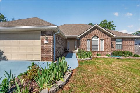 Photo of 407 NW J Street, Bentonville, AR 72712 (MLS # 1343762)
