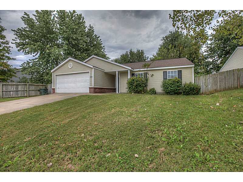 CLOSE TO U OF A, FENCED BACKYARD, DECK, AVAIL. NOW, 3 BDRM, 2 BATH, 2 CAR $700 DEPOSIT
