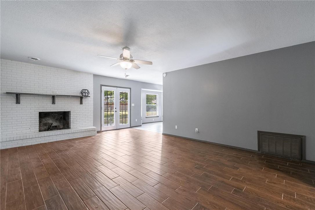BROADMORE ACRES S/D - Residential