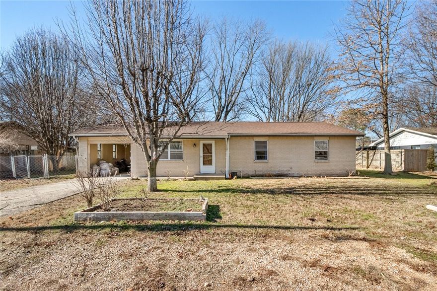 Investment property in the heart of Downtown Bentonville. Steps from The Downtown Trail, The Ledger, the Bentonville Square, The Momentary, and the future WalMart Headquarters. This home could be rented out while you plan your development. Sitting on a jumbo lot measuring 100X148, with potential to rezone to high density DN-4. This property is a prime opportunity to invest in your piece of The Mountain Biking Capital of the World!